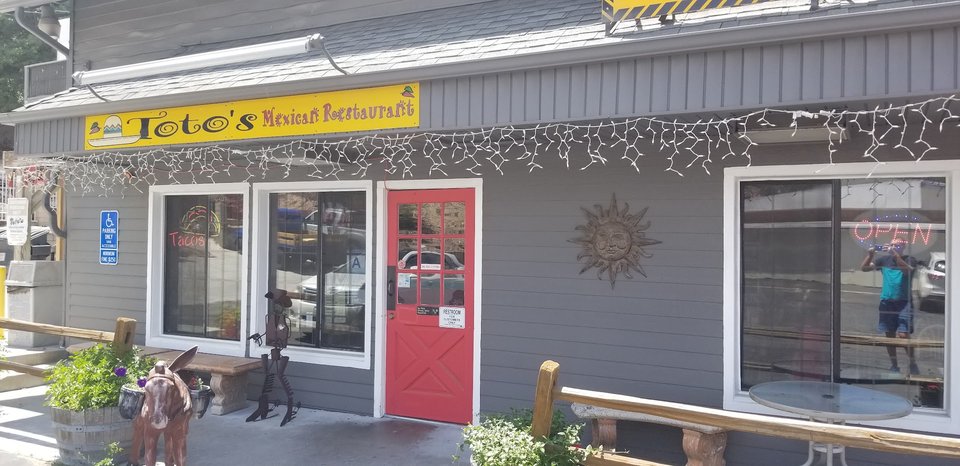 El Toto's Mexican Restaurant storefront in Running Springs.