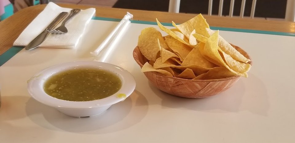 Tortilla Chips with Salsa Verde